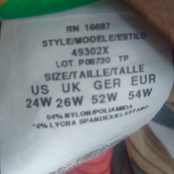 Paradise Bay Swim Tankini Top Floral - Picture 5 of 7